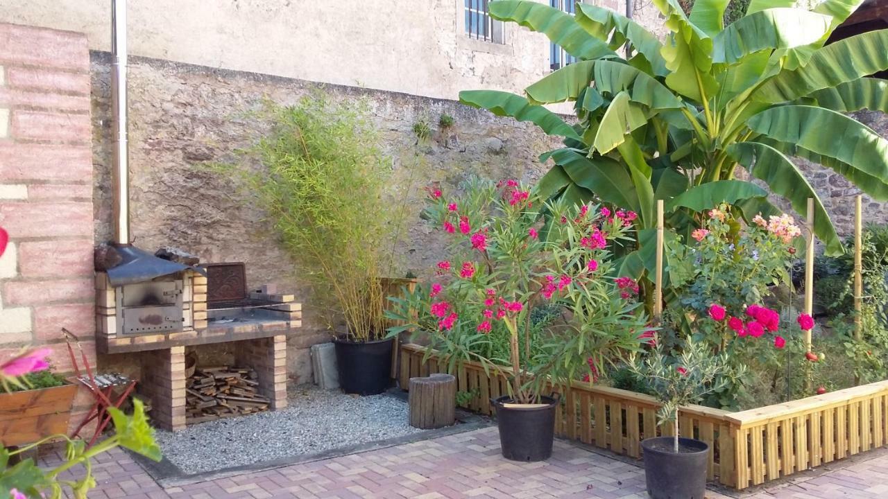 Holiday home Dans Cite Medievale